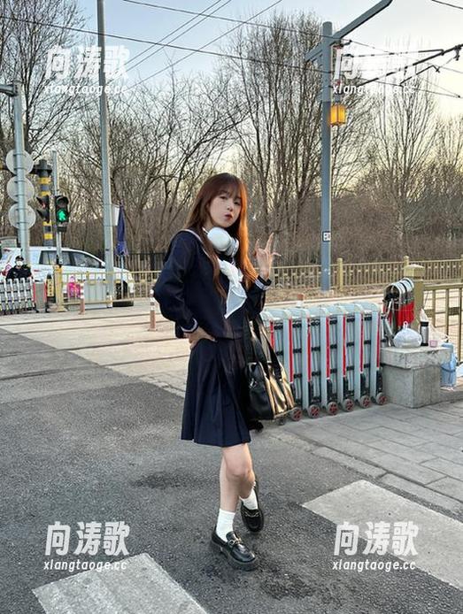 最近“17c吃瓜”发布了点热乎的，一边看一边乐，你懂的