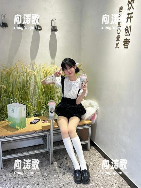 17c吃瓜 最新的17c吃瓜,听说今晚瓜不止一个。