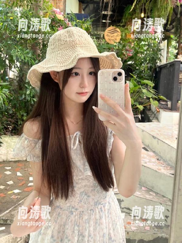 在52吃瓜网苹果版上，谁会在意常规，来一场不按套路的瓜戏吧！