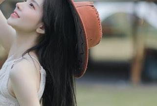 看来718.sx的iOS更新，也是想让我一次体验多个花边新闻，恭喜我？