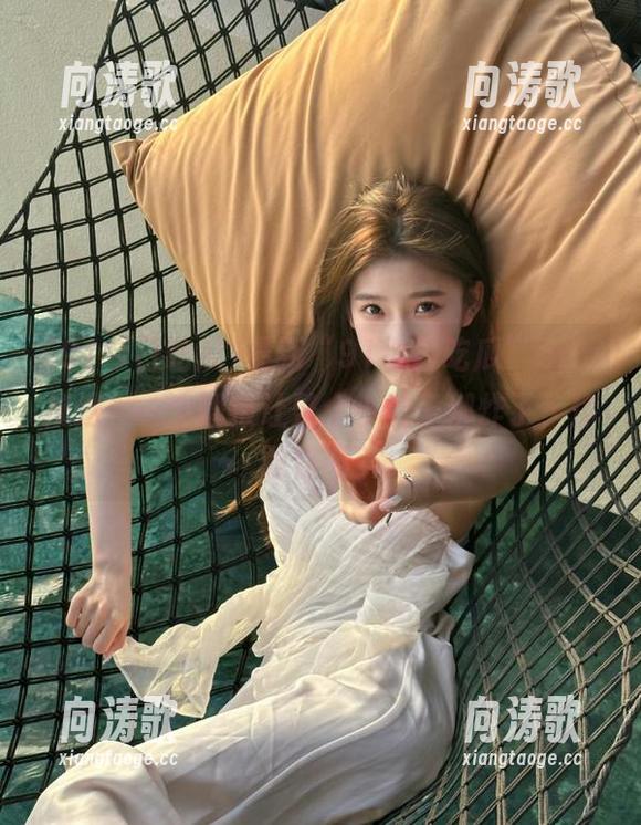 最新“91今日吃瓜”app推送，一个播报让整个小圈子都炸了，你敢信不？