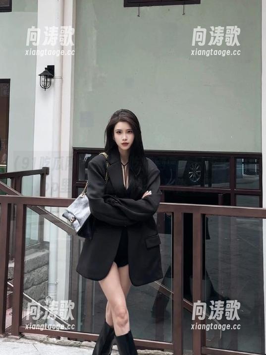 91吃瓜网 我在91吃瓜网看今日吃瓜,app里每个片段都让我忍俊不禁!