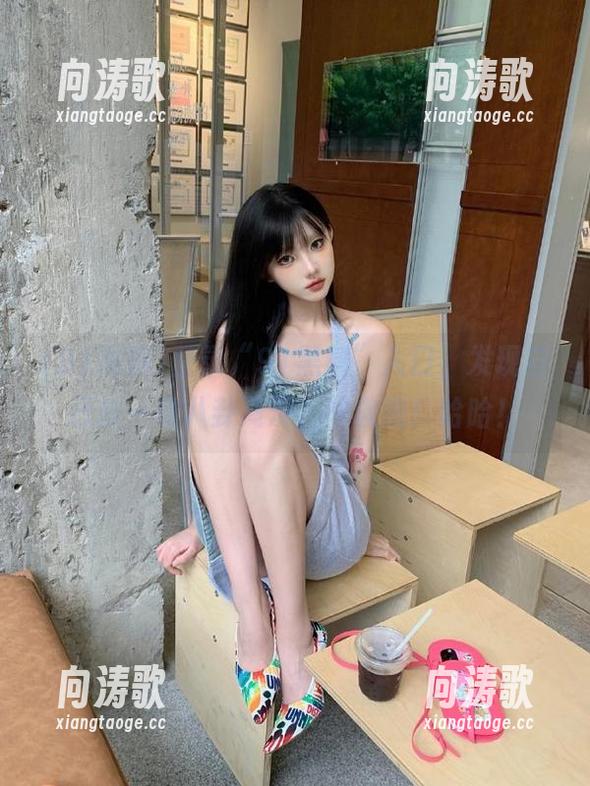 91黑料 登录“91黑料”入口,发现自己被一堆八卦淹没,快救我!哈哈!