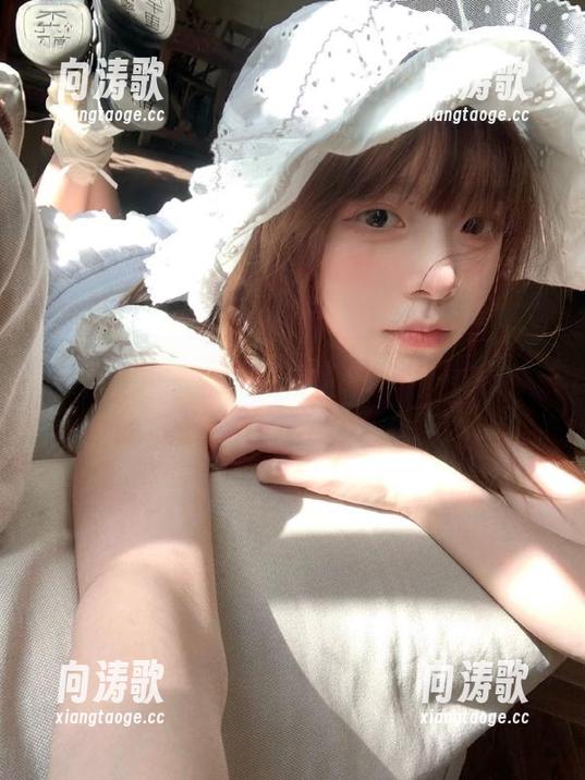 吃瓜指南：如何用“hlw”资源成为聚会中的话题王。