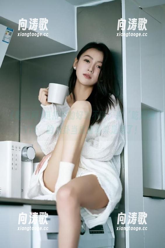 链接中的好戏不断，把‘吃瓜网17c’的八卦当成食材真是绝了！