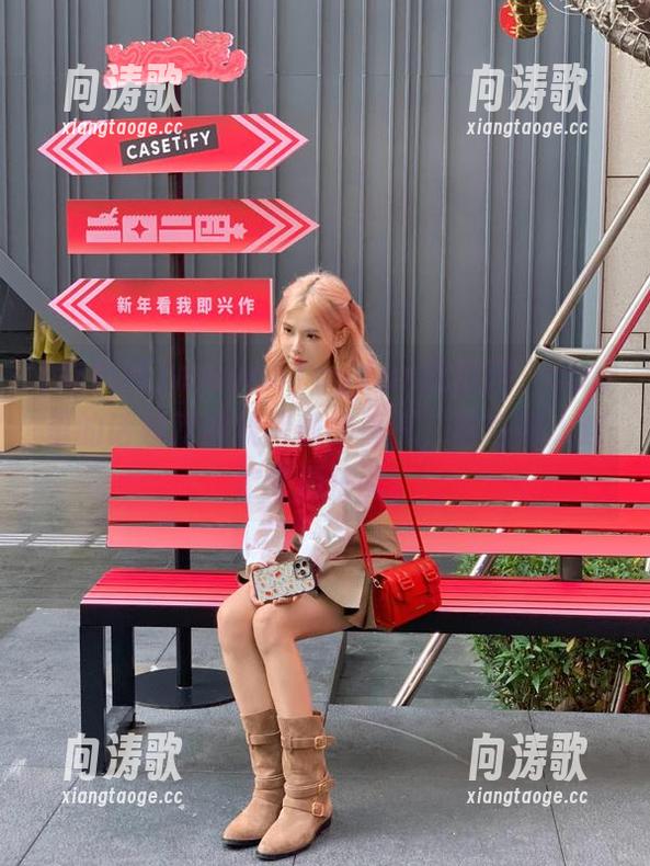 吃瓜网 www.51cg.fun吃瓜网,app里的话题就像烧烤摊的香气,诱惑得人连忙荤素搭配。