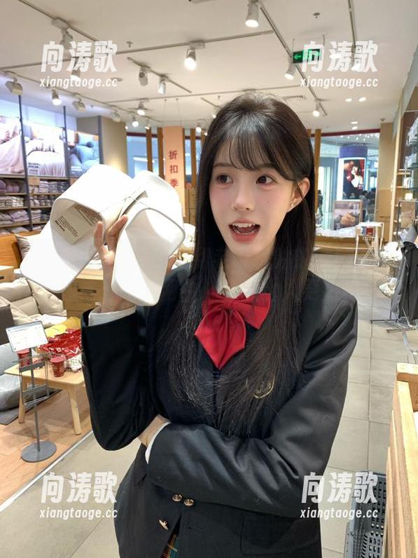 感受萌新到老司机的蜕变！安卓带你走进吃瓜网中心，瓜比人更热闹！