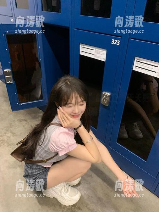 收藏“吃瓜网”的入口，天天更新你的吃瓜嘴！