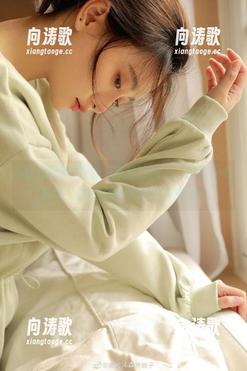吾爱吃瓜 登录‘吾爱吃瓜’,翻看历史版本,我的心情跟过山车似的!