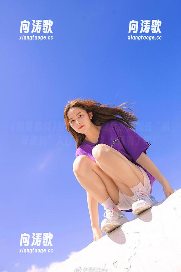 羽毛球赛密战竟然隐藏在“扒哥黑料”入口下载中，太精彩了吧！