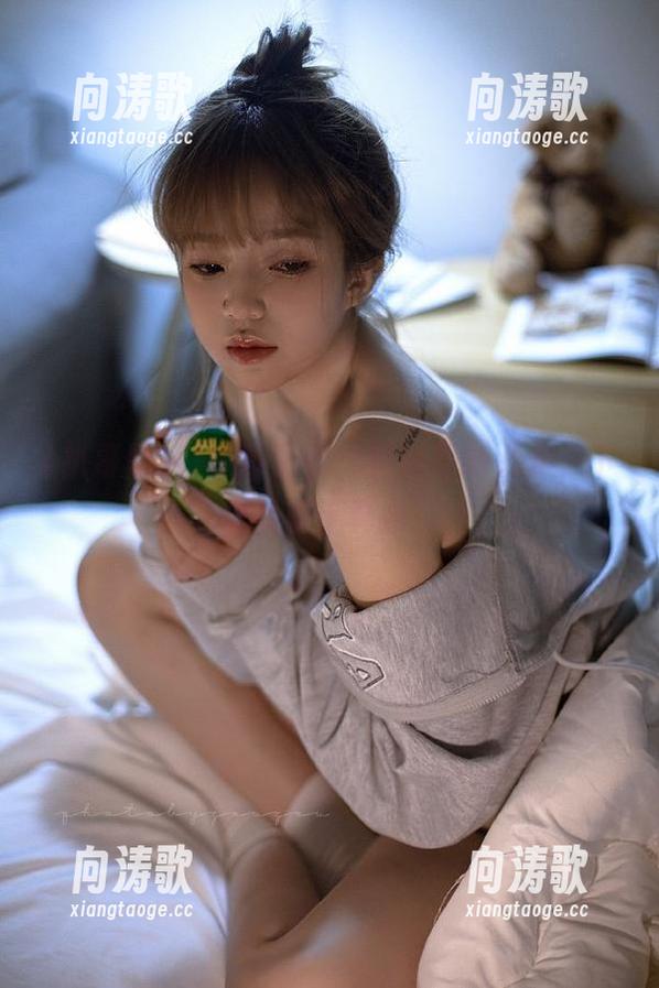 扒哥黑料 扒哥黑料:直达最新八卦,下载就等于真香!