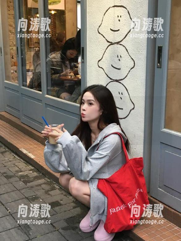 最新吃瓜 冷知识:ios版“最新吃瓜”上有个网红,一口气吃下21个西瓜,后果自负哦!