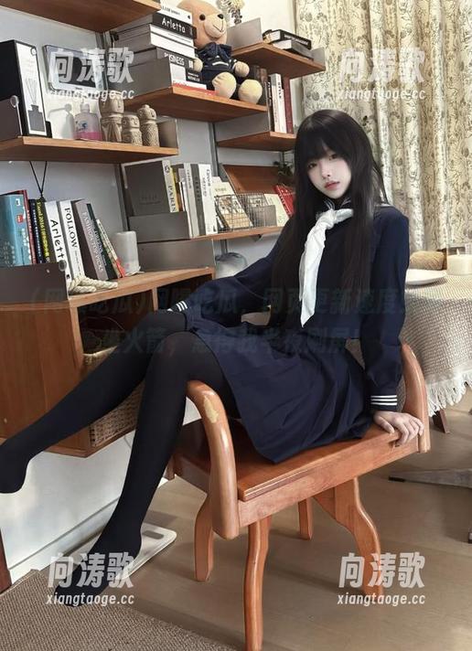 网曝吃瓜，网页更新速度如同坐火箭，急得我半夜刷屏！