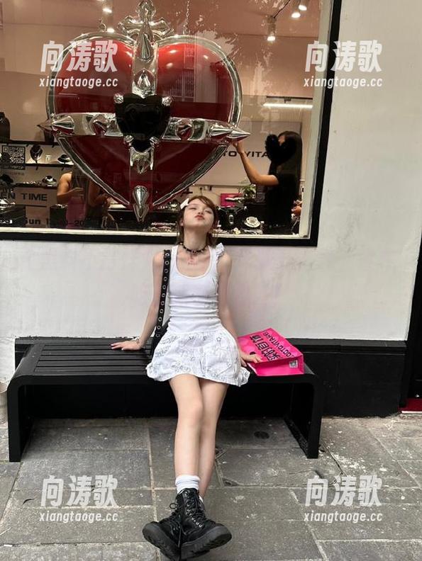 黑料不打烊飙升人气，发布吃瓜新料竟是她！