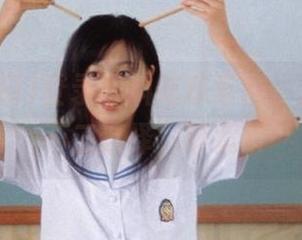 登录黑料吃瓜官网，潜水是个不二选择，毕竟...