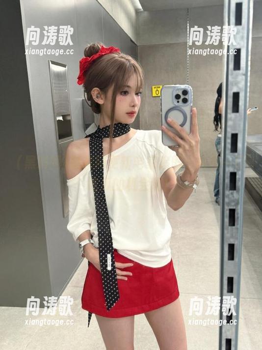 黑料网 黑料网更新宅家追剧,给我一口吃瓜的机会啊!
