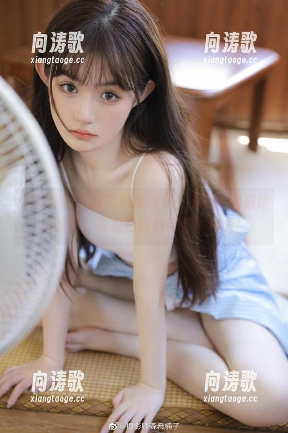 黑料网 下载黑料网网页,不晓得会被啥料轰炸,要是没爆料可别怪我哦!
