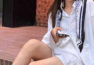 慢慢从黑料网传送门里走出，原来“.”可以如此尴尬，心中窃喜！