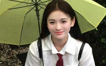 走过路过不想错过，传送门引领我走进了黑料网，心里琢磨着，究竟算不算八卦呢？