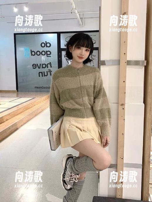黑料网 黑料网官网暗藏深意,捧着瓜货的我心中一万只羊!