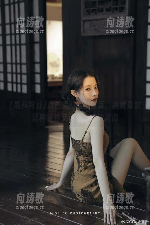 点进黑料网址首页，我就喜欢这种随性又让人心痒的调调