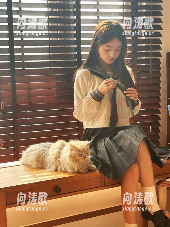 跟随黑料老司机heiliao的传送门，带你探秘娱乐圈最阴暗的一面！